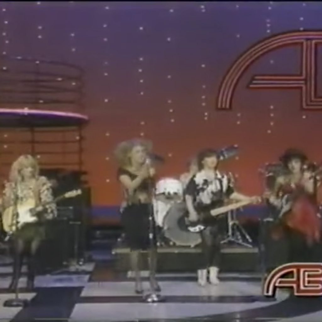 The Go Go’s perform “Our Lips Are Sealed” & “We Got The Beat” on American Bandstand
